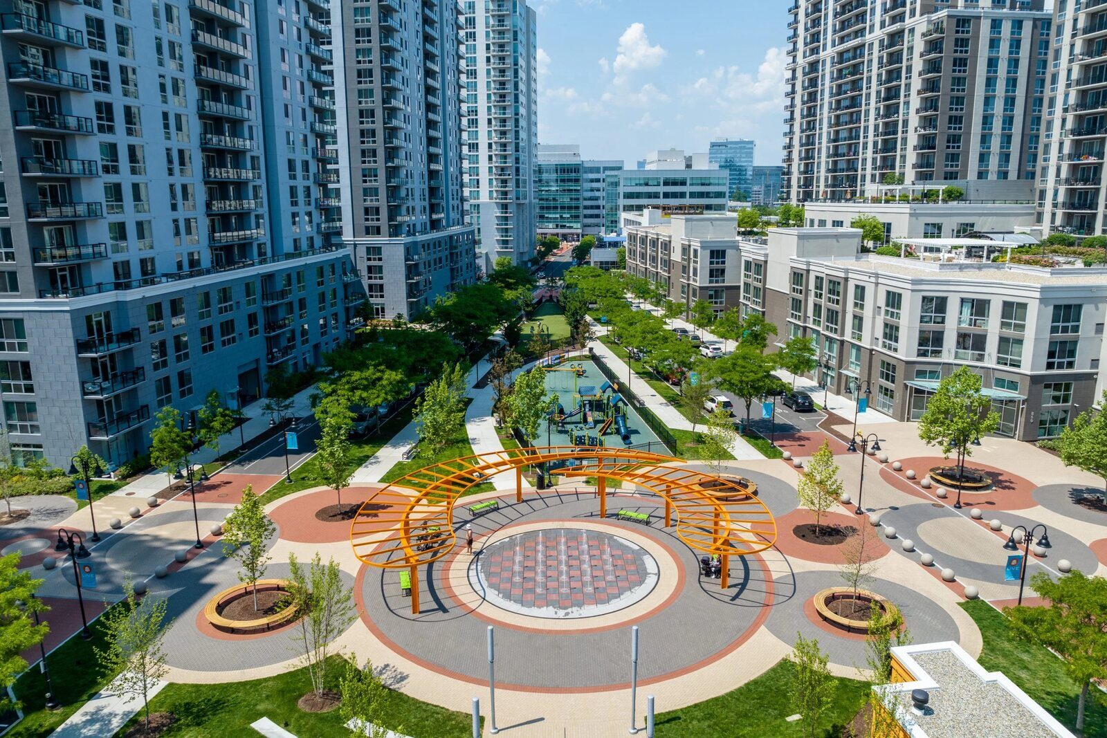 Harbor Point Commons green space in Stamford CT — dog-friendly Stamford