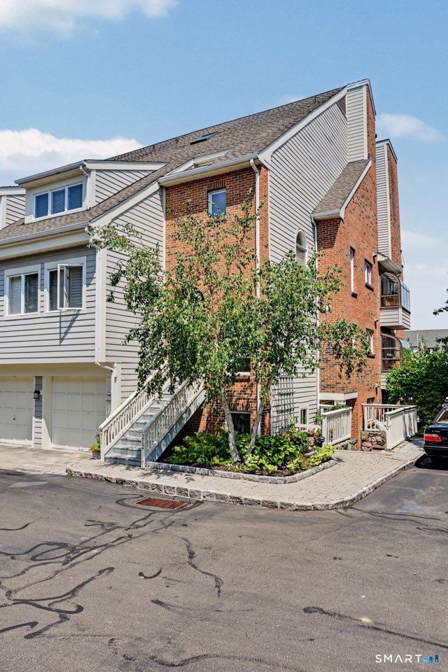 123 Harbor Drive, Stamford