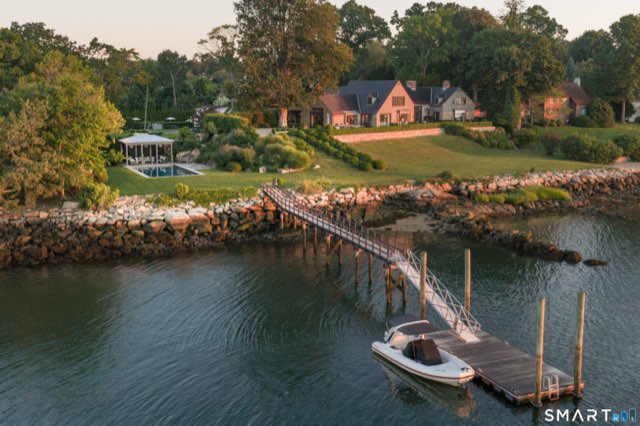 16 Nathan Hale Drive, Norwalk