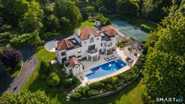 69 Beachside Avenue, Westport