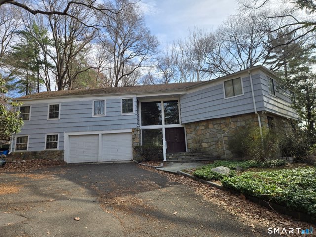 677 West Hill Road, Stamford