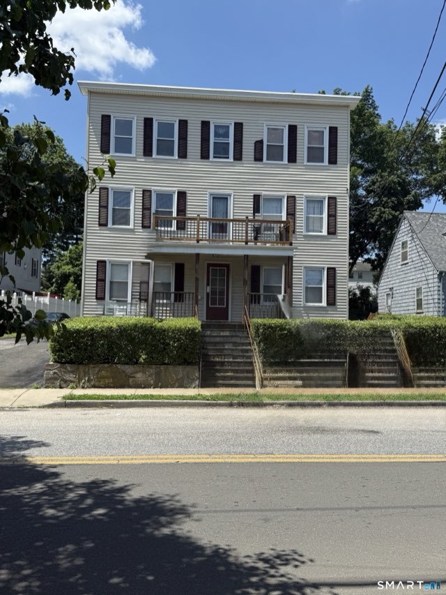 113 Seaside Avenue, Stamford