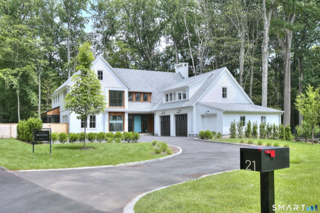 21 Lockwood Circle, Westport