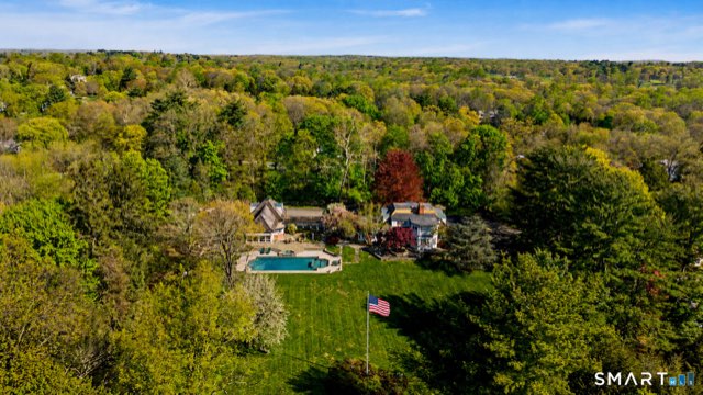537 Oenoke Ridge, New Canaan
