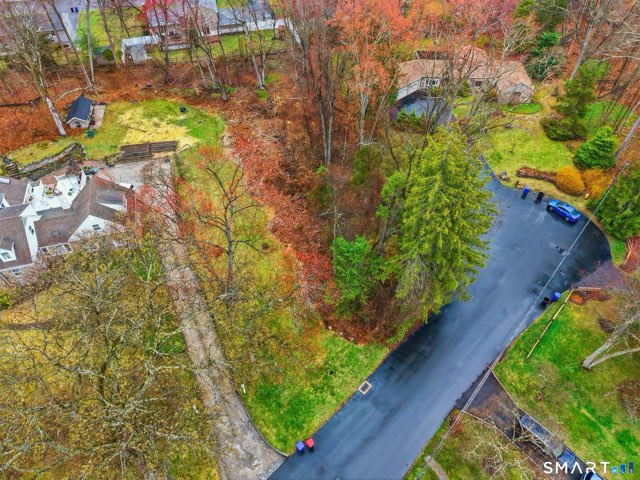 42 Deerwood Manor, Norwalk