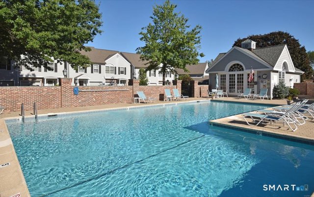 6 Ward Lane, Darien