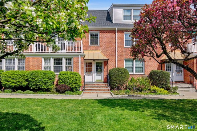 128 Putnam Park, Greenwich