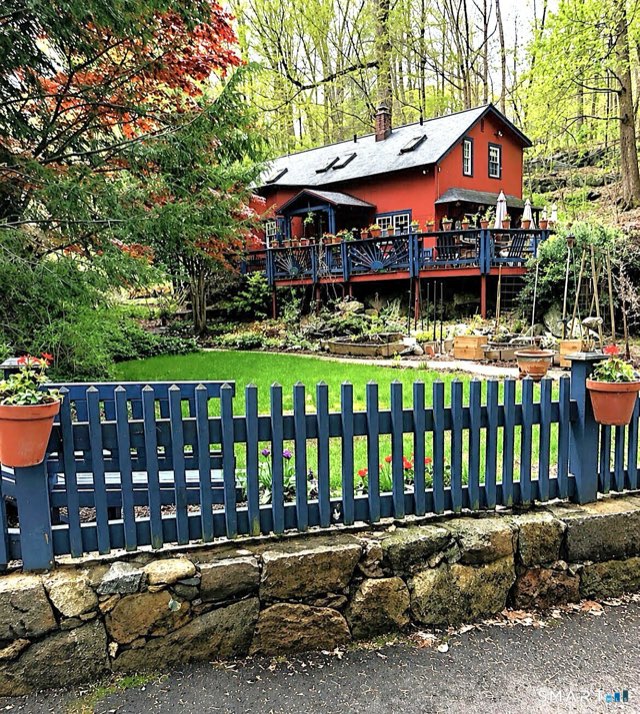 1566 Long Ridge Road, Stamford