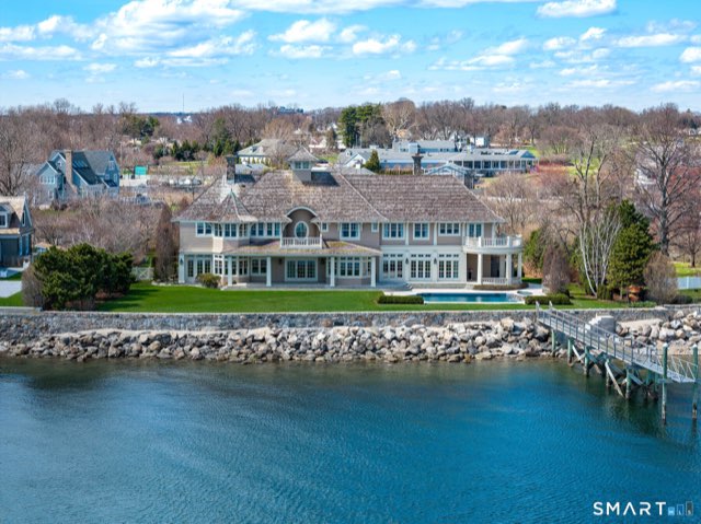 10 Shorehaven Road, Norwalk