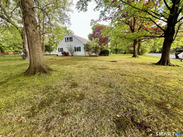 6 Sanford Lane, Stamford