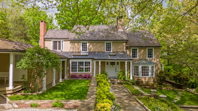 467 Laurel Road, New Canaan