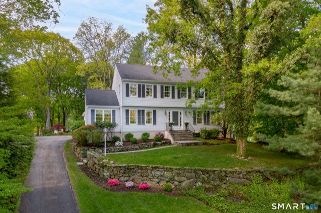 115 Tokeneke Road, Darien