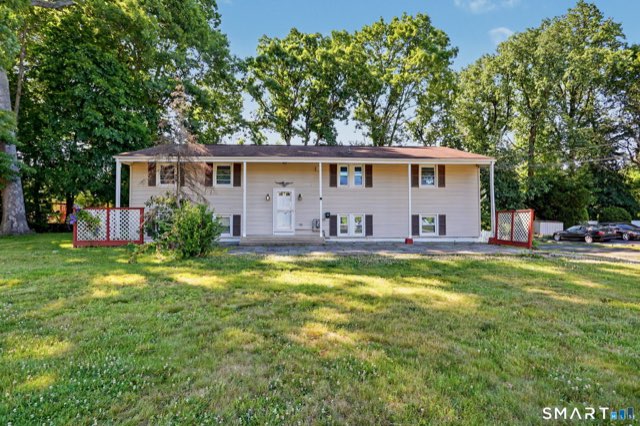 27 Karen Drive, Norwalk