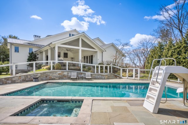 3 Stony Point West, Westport