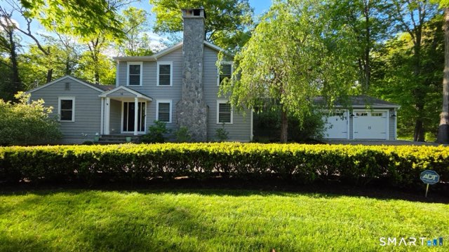 14 Fullmar Lane, Norwalk