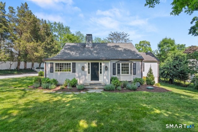 28 East Lane, Darien