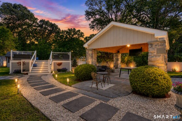 5 Caddy Road, Norwalk