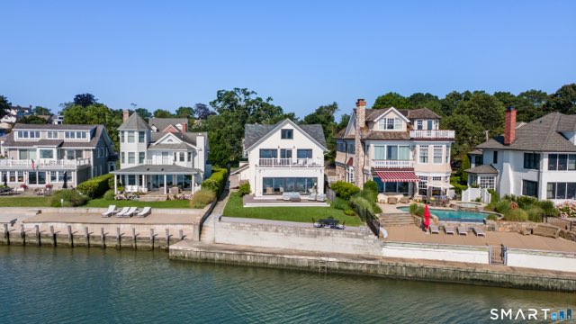 22 Ocean Drive North, Stamford