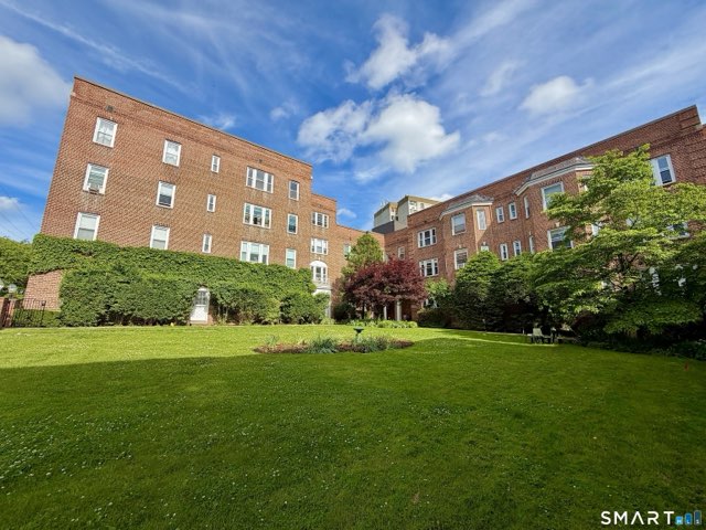 70 Strawberry Hill Avenue, Stamford
