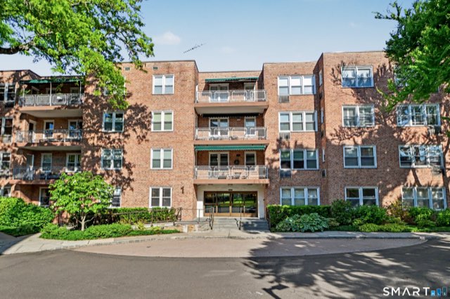 1 Putnam Hill, Greenwich