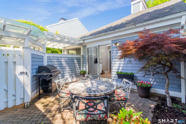316 Lansdowne, Westport
