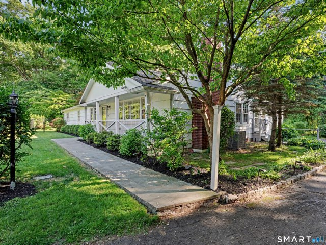 3 Pheasant Court, Norwalk