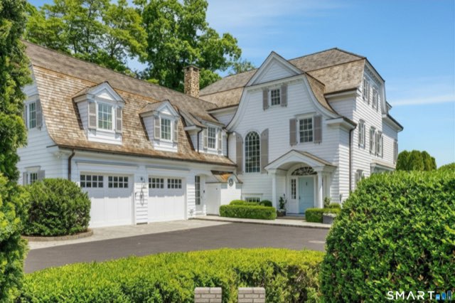 11 Harbor Bluff Lane, Norwalk