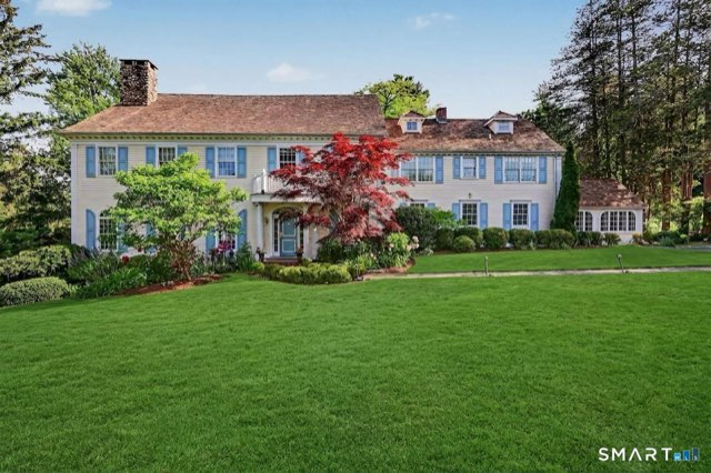 21 Compo Parkway, Westport