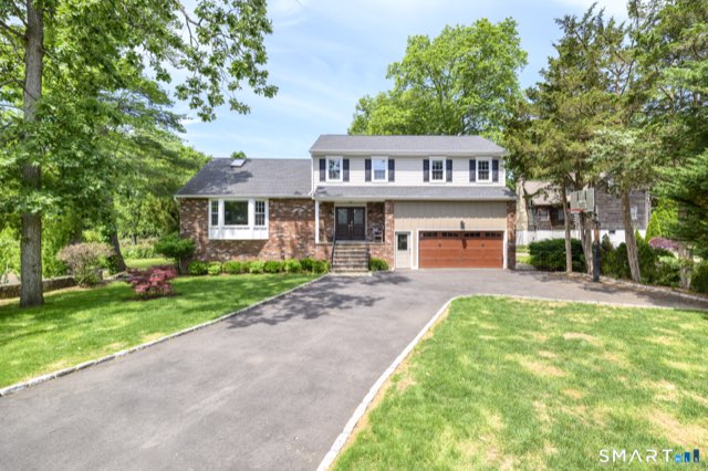 44 Newfield Court, Stamford