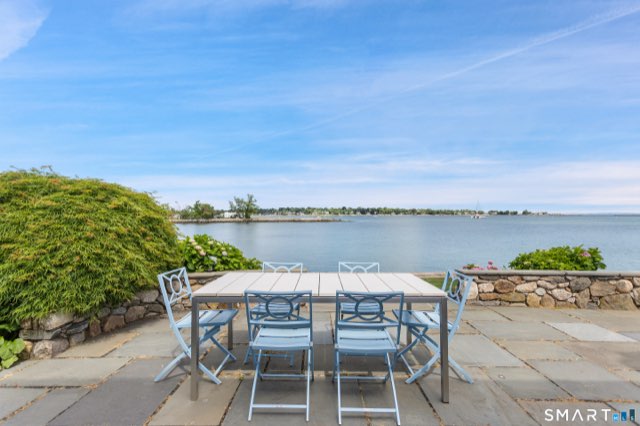 182 Dolphin Cove Quay, Stamford