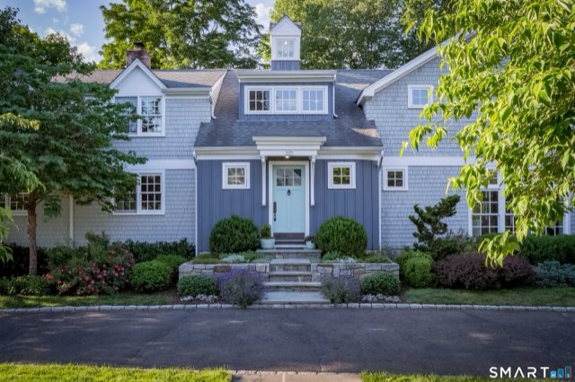 30 Saint Johns Place, Westport
