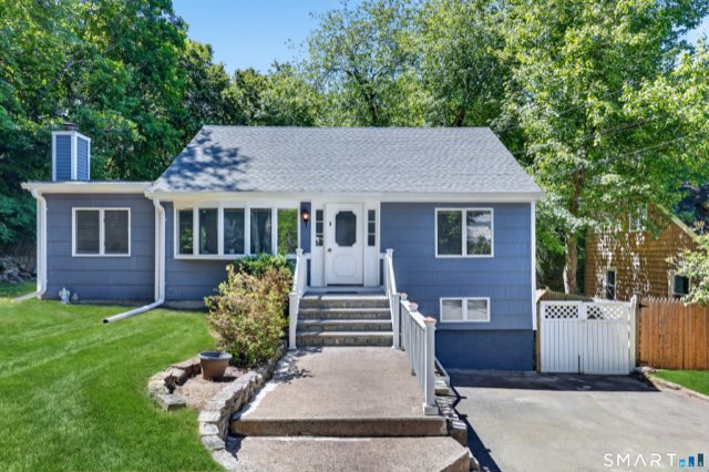 40 Sleepy Hollow Lane, Stamford