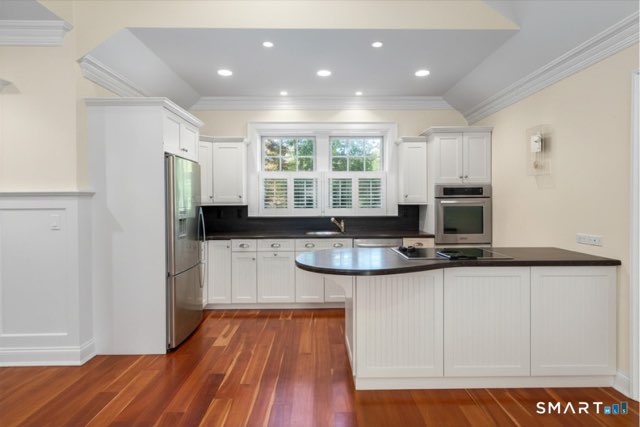 530 Flax Hill Road, Norwalk