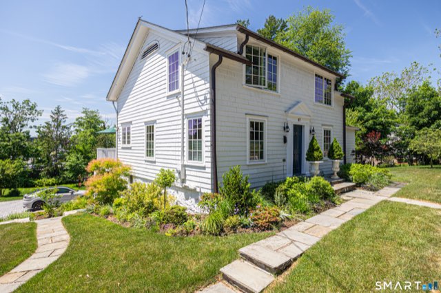 87 Myrtle Avenue, Westport