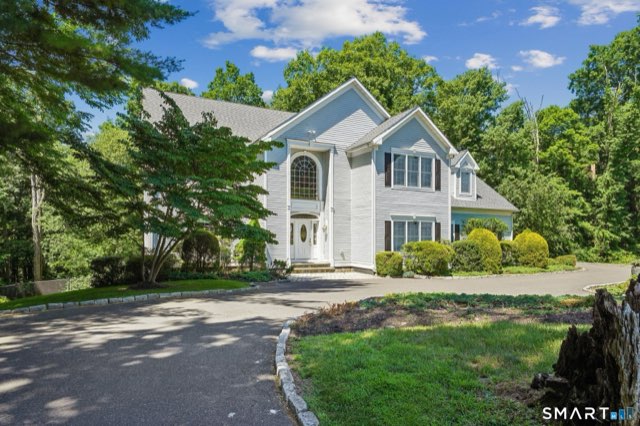 132 East Hunting Ridge Road, Stamford