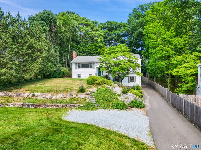 33 Sachem Road, Greenwich