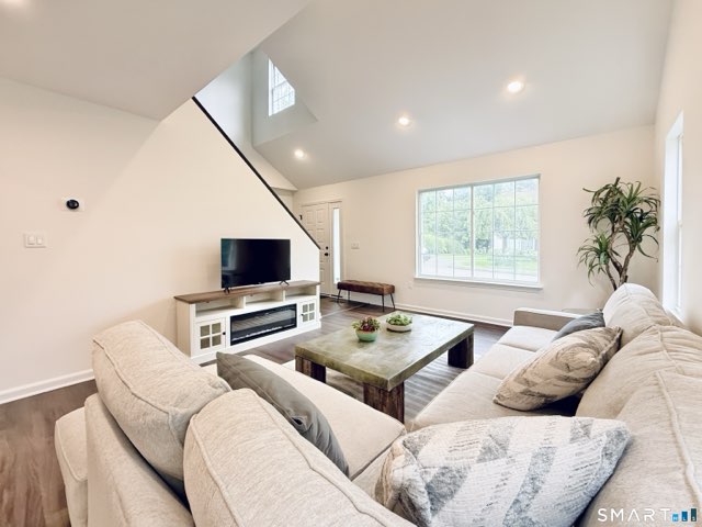 95 Intervale Road, Stamford