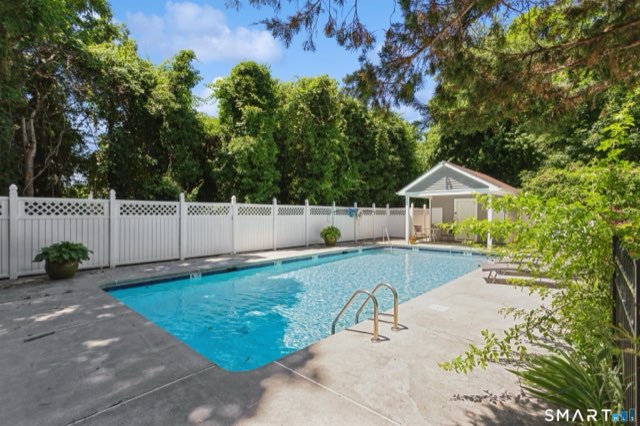 3 Valley View Road, Norwalk