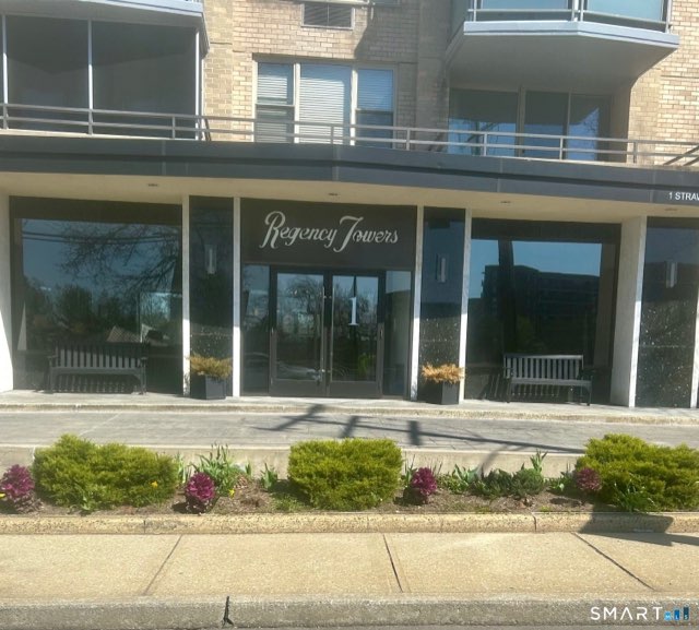 1 Strawberry Hill Court, Stamford