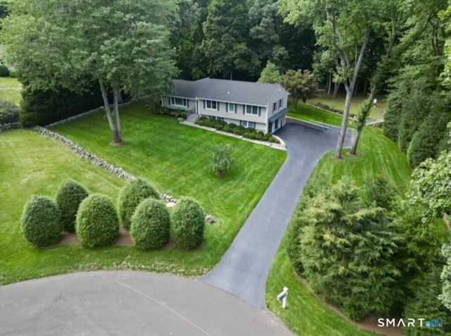 51 Horton Lane, New Canaan