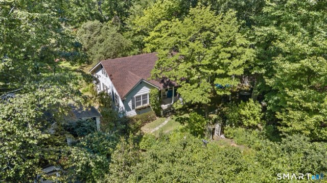158 Spring Water Lane, New Canaan