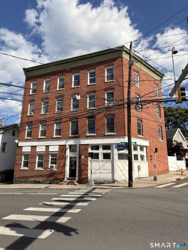 290 West Main Street, Stamford