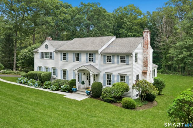 559 Cheese Spring Road, New Canaan
