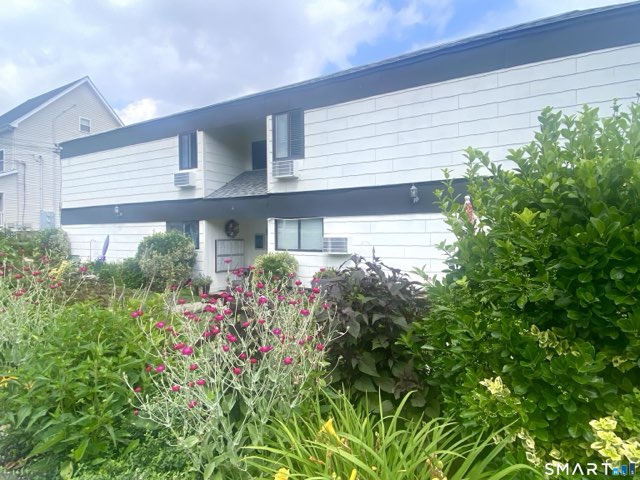 4 Glenwood Avenue, Norwalk