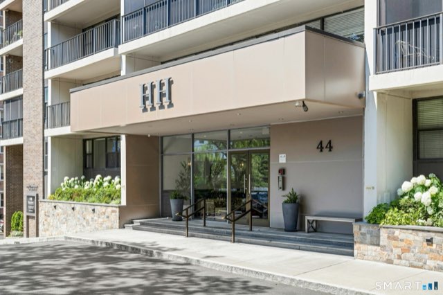 44 Strawberry Hill Avenue, Stamford