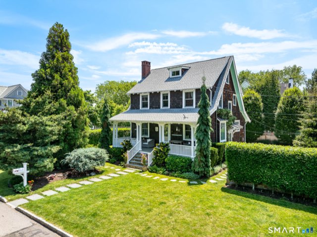 2 Sunwich Road, Norwalk