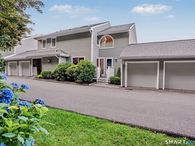 66 Glen View, Wilton