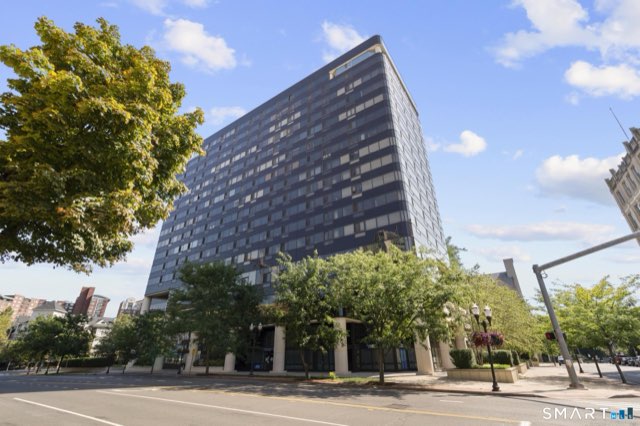 127 Greyrock Place, Stamford