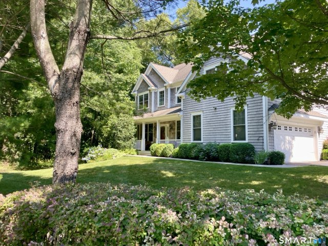 2 Blue Mountain Court, Norwalk