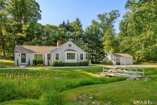5 Lehn Farm Road, Westport